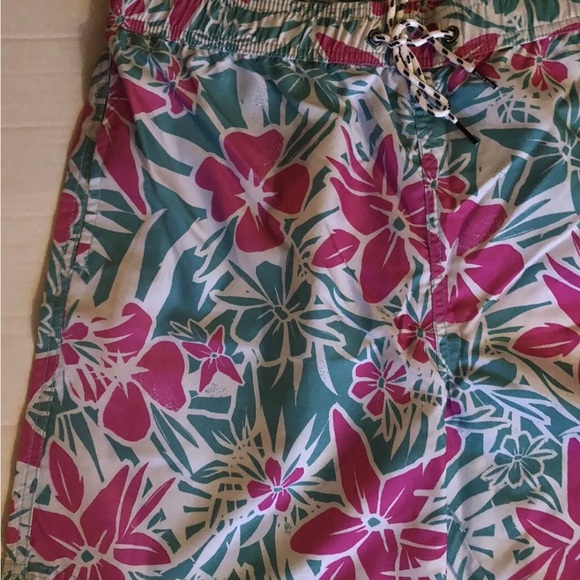 MAUI and SONS Mens Swim Shorts Size XL With Attached Shorts Lining Pull On New - Picture 4 of 10